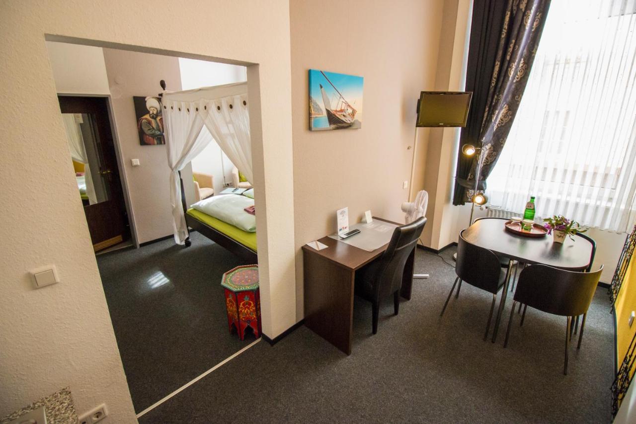 Aparthotel Am Muenzplatz Κόμπλεντς Εξωτερικό φωτογραφία